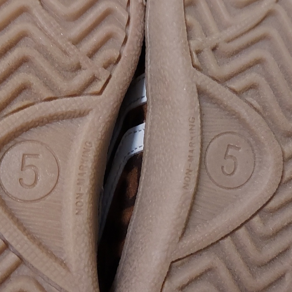 Cat & Jack Shoes - Picture 8 of 10